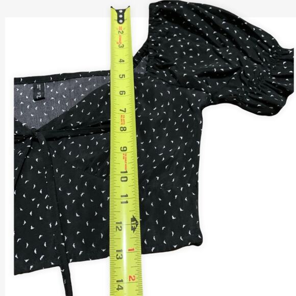 Zaful Black Printed Puff Sleeve Crop Top Size Small - Picture 3 of 8